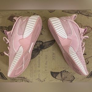 Puma Sneakers